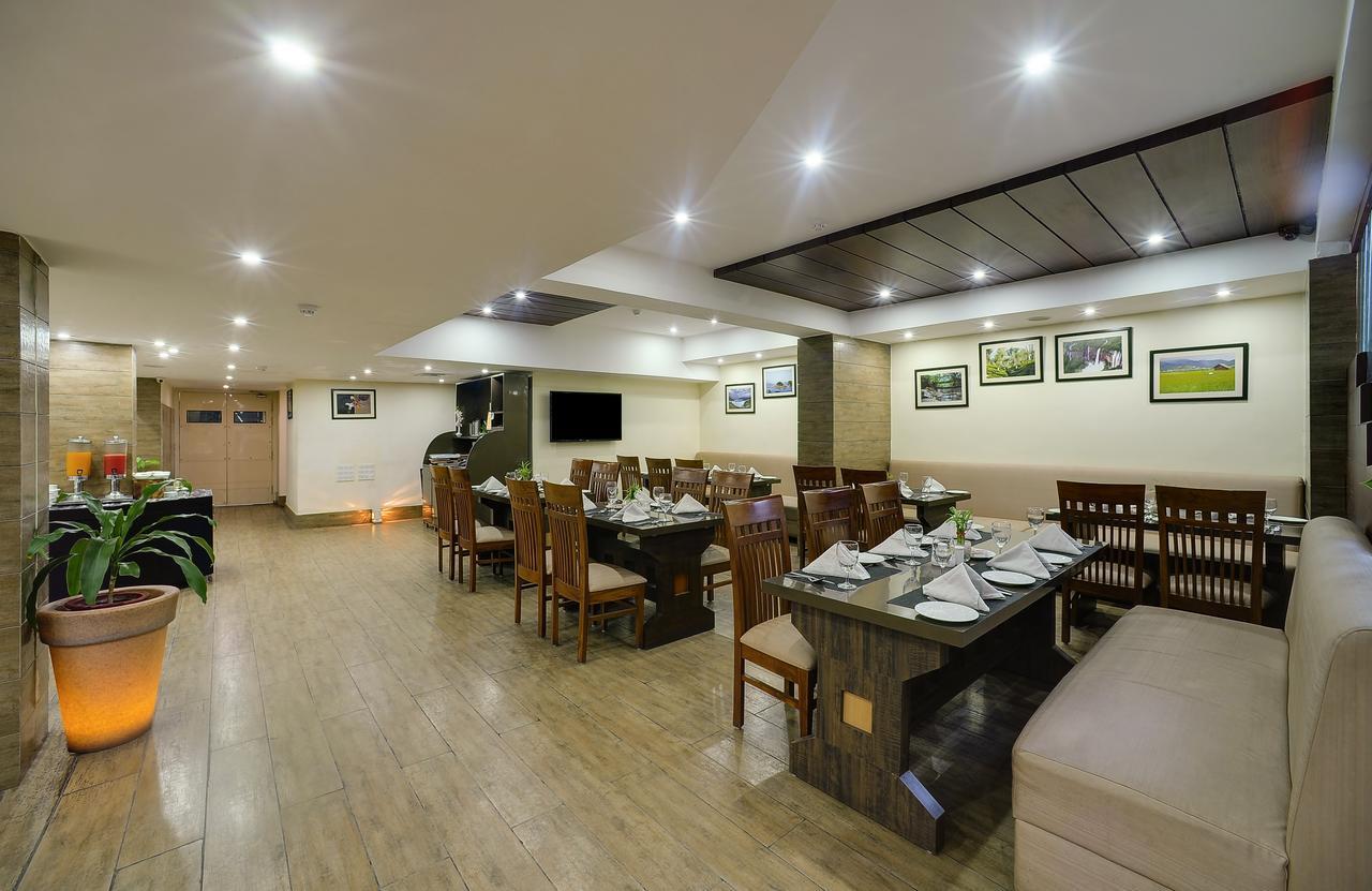 Cygnett Inn Repose Guwahati Esterno foto